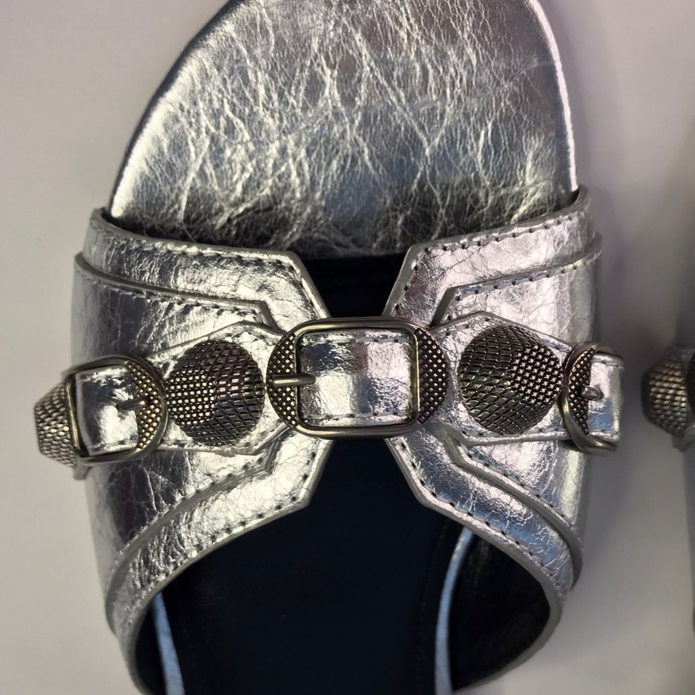 💯 - New Authentic BALENCIAGA Cagole embellished metallic textured-leather sa… - Picture 5 of 15